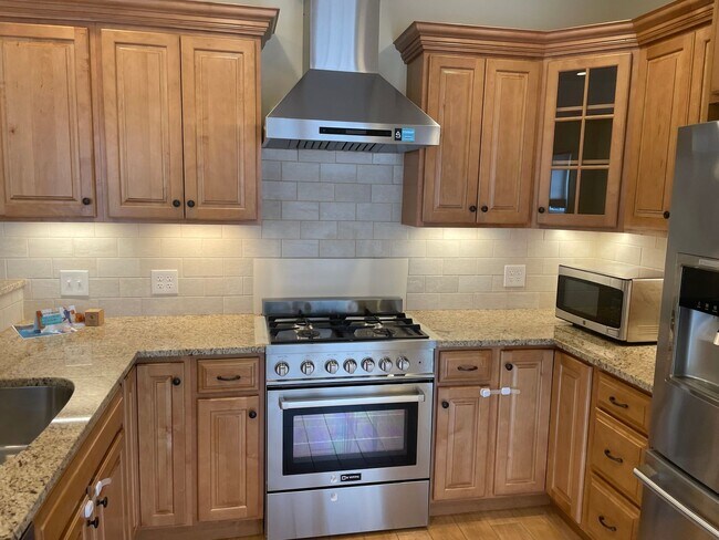 Photo - 27-29 Elmway Street Unit 29 Elmway Street