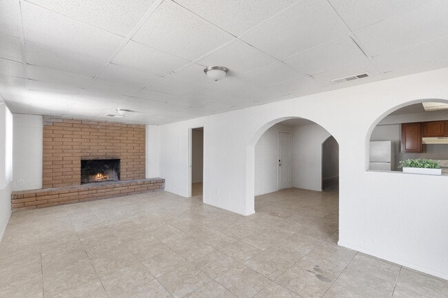 Photo - 7422 W Turney Ave