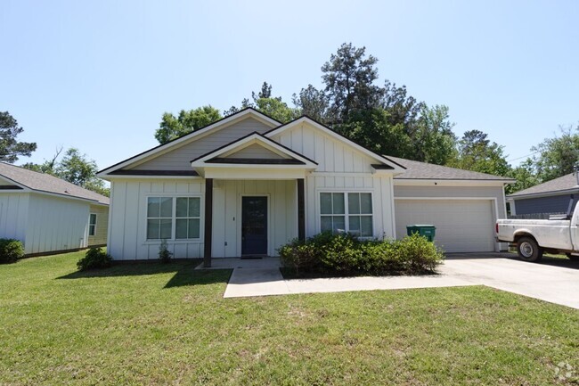 Building Photo - 16284 Chandler Pl Rental
