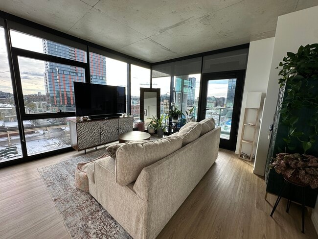 Photo - 225 N Elizabeth St Unit 709