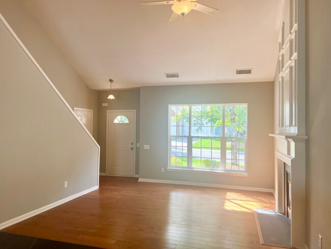 Photo - 6915 Beverly Springs Dr