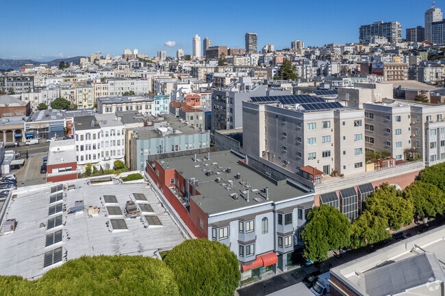 Aéreo - 1448-1450 Pine St