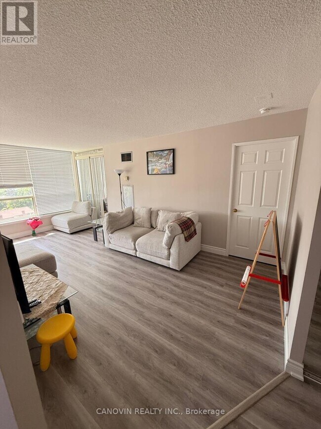 Photo - 55 Elm Dr W Unit 1401