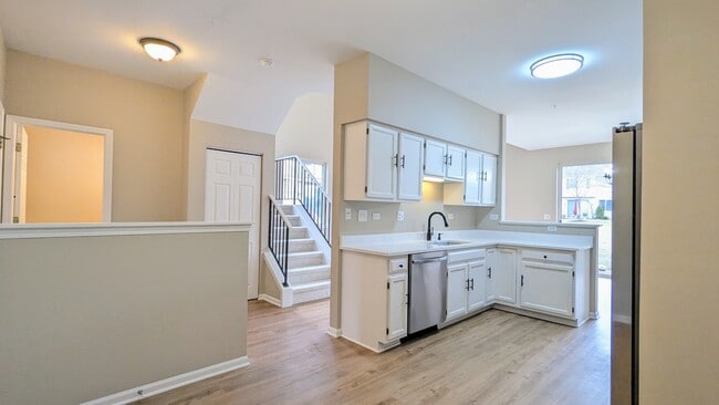 Photo - 265 Sierra Pass Dr