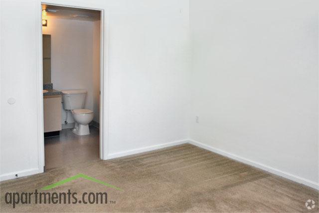 Bedroom - Eagle Pointe