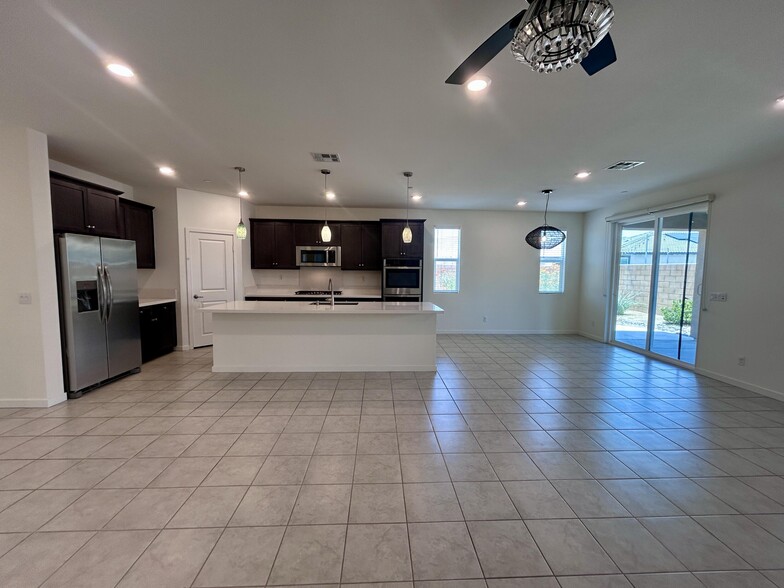 40082 Catania Ct