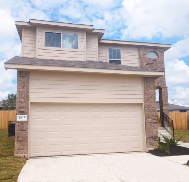 Building Photo - 8315 Big Crk Dr Rental