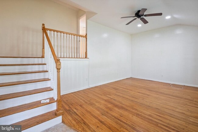 Photo - 14 Landon Dr