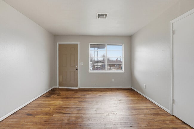 Photo - 1520 SE 48th Pl