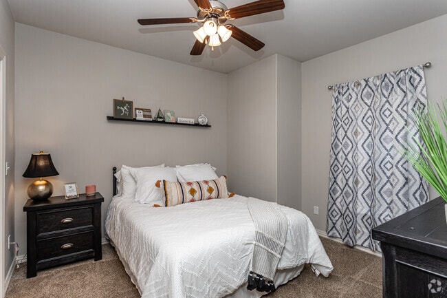 1HAB, 1BA - A1 - Woodland Park