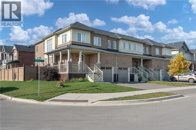 Photo - 183 Thompson Rd