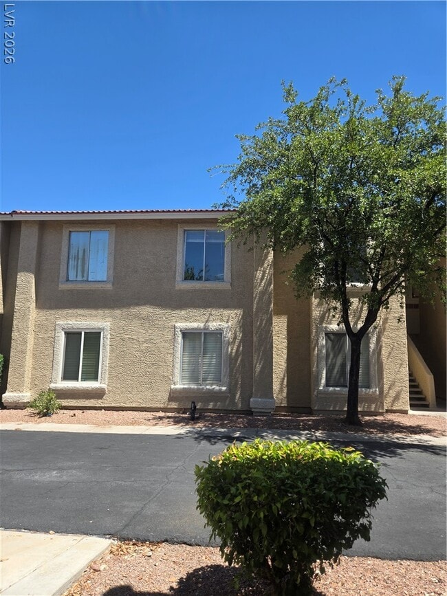 Building Photo - 7200 W Pirates Cove Rd Unit 2047