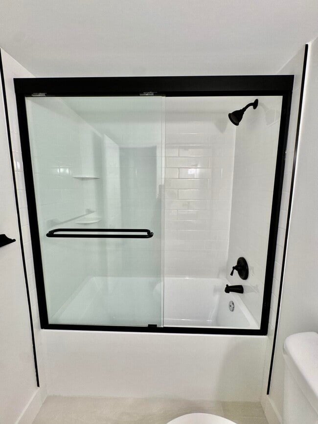 Photo - 6446 Chasewood Dr Unit B