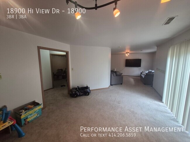 Photo - 18900 Hi View Dr Apartment Unit 18900