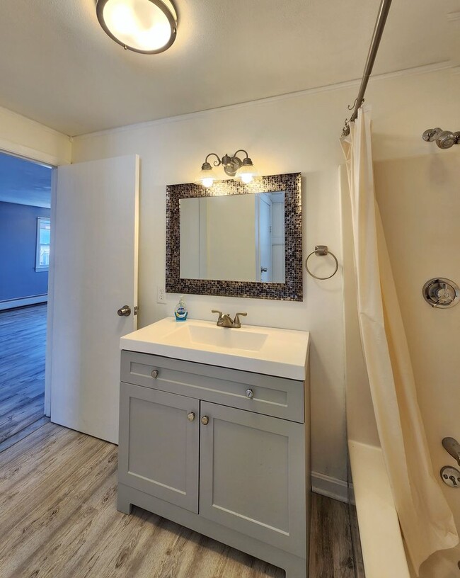 Photo - 46 Flint St Unit R