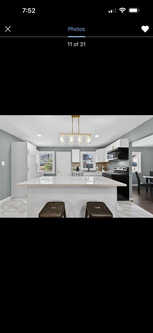 Building Photo - 9234 Woodson Dr