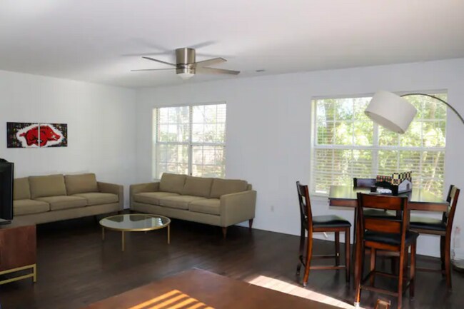 Photo - 594 W Moan Pl