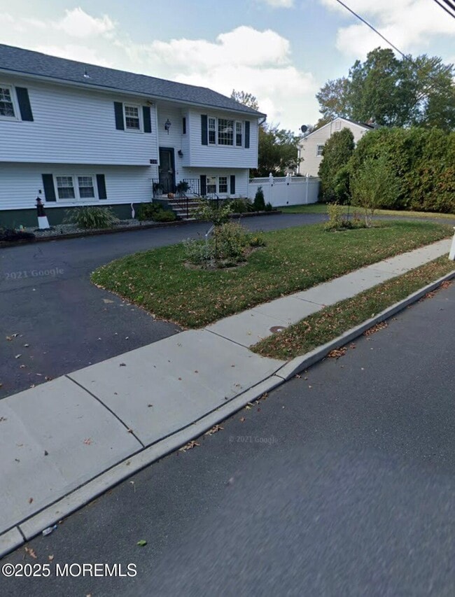 Building Photo - 1300 Allaire Ave Rental