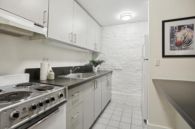 Photo - 1708 Johnson Ave NW