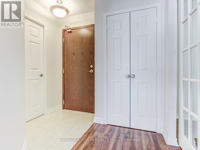 Photo - 30 Greenfield Ave Unit 2316