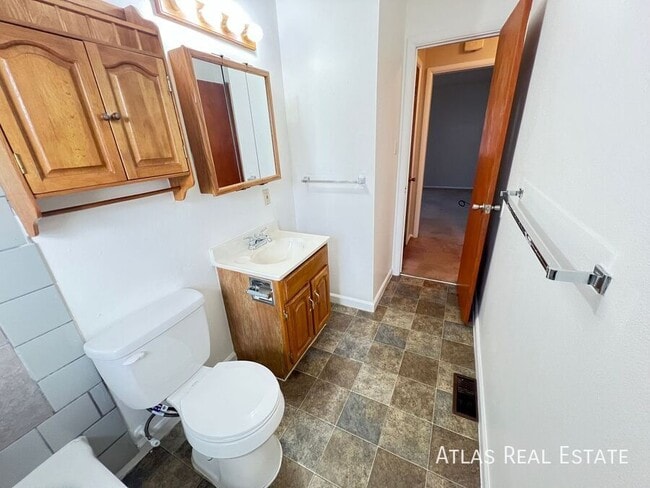 Photo - 2519 Wood Ave