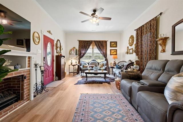 Photo - 809 SW 5th Ave