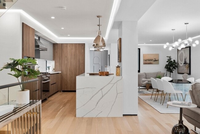 Photo - 80 Alpine St