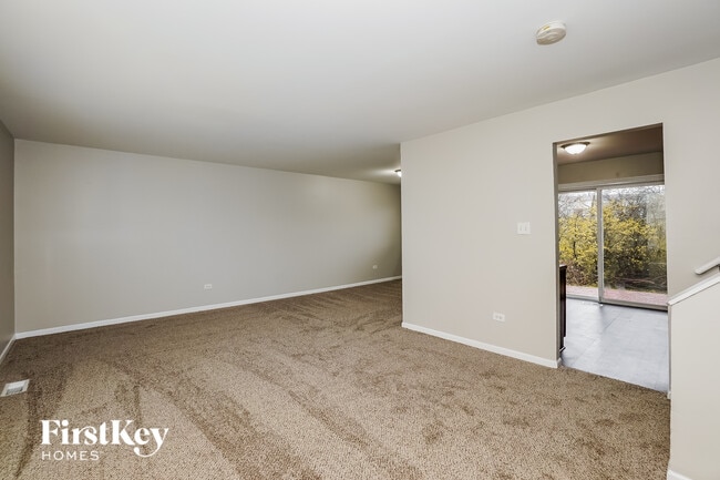 Photo - 660 Sullivan Ln