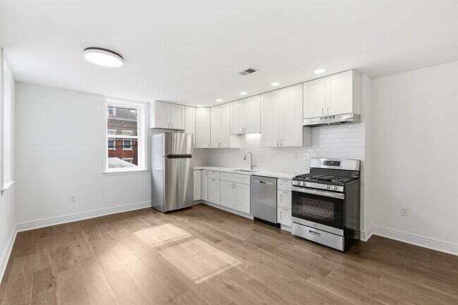 Photo - 2306 E Carson St Unit 2