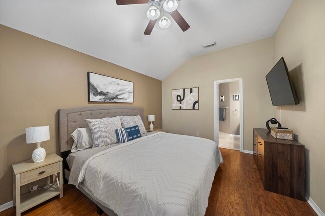 Photo - 18315 Beaverdell Dr