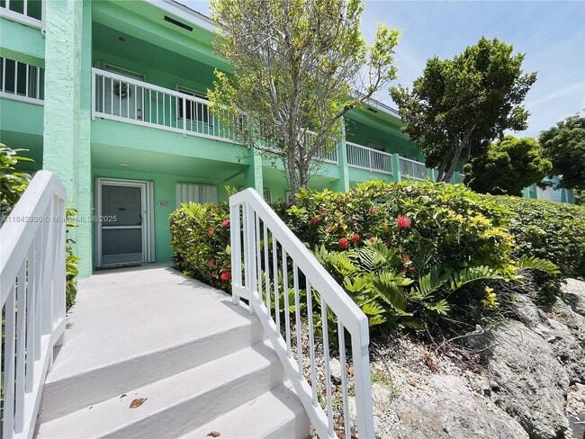 Photo - 98282 Windward Ave Unit 2