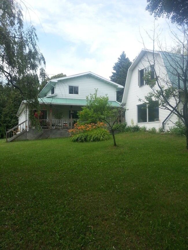 Building Photo - 1469 Oak Hill Rd