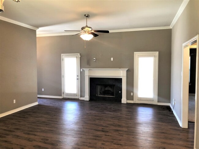 Photo - 5903 103rd St