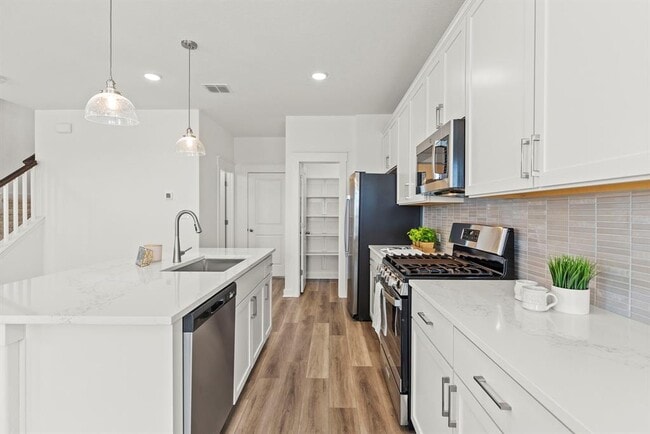 Building Photo - 108 Hartson Dr