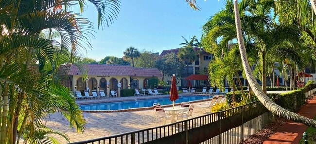 Photo - 251 S Cypress Rd Unidad 146