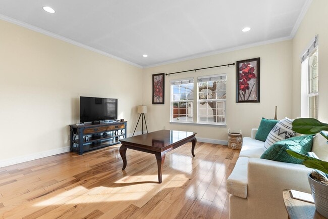 Photo - 600 Greeneich Ave