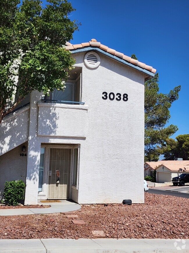 Building Photo - 3038 Tarpon Unit 102 Rental