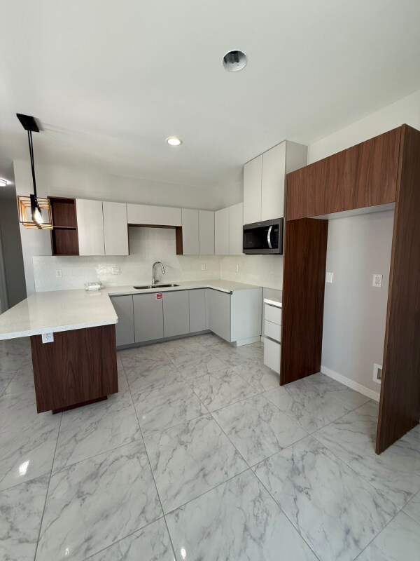 Photo - 905 W 8th St Unidad 1
