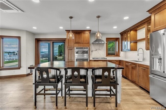Photo - 2039 E River Rd