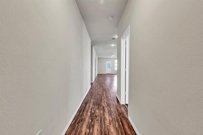 Photo - 5823 Buckner Creek Ct