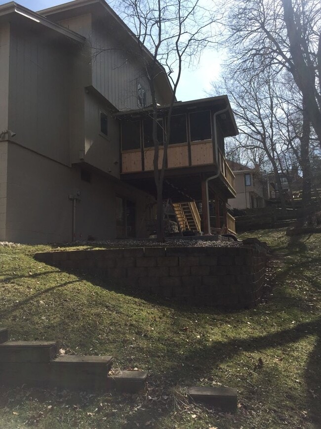 Photo - Large Home in Bellevue for Rent