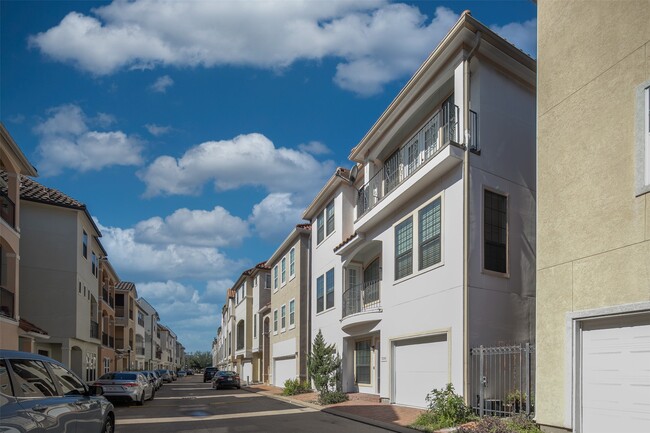 Photo - 7130 Laguna Villas