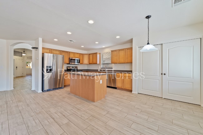 Photo - 41166 W Sanders Way