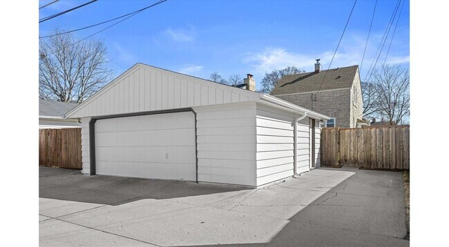 Photo - 3223 S 25th St