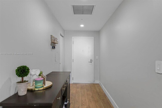 Photo - 7901 Hispanola Ave Unit 603