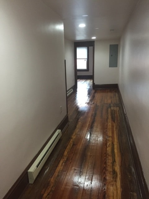 hallway inside apartment - 117 N Front St Unit 1