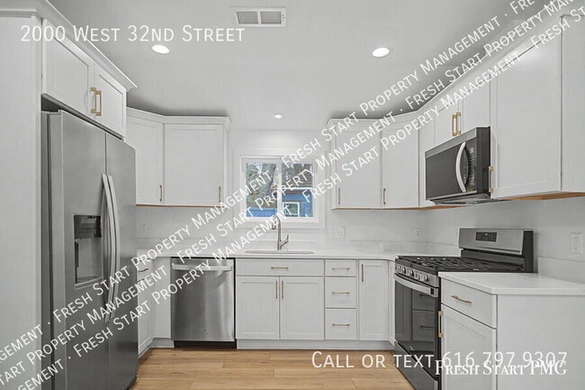 Photo - 2000 32nd St