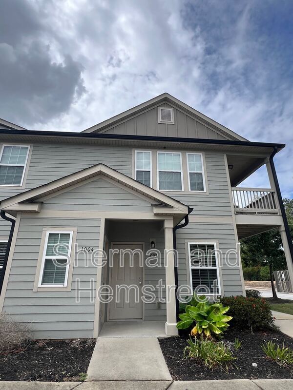 Building Photo - 1003 Joiner Cir Unit 1003