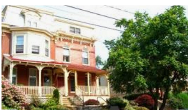 Photo - 811 N Van Buren St Unidad Van Buren Apt. 1