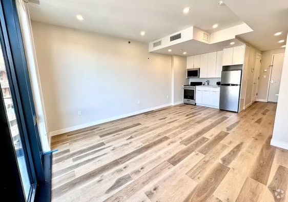 Building Photo - 83-61-83116 116th St Rental